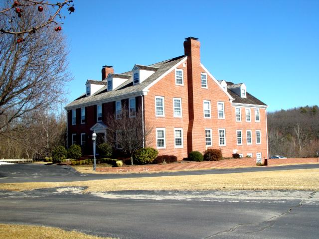 Bartlett Recruiting Building
Outside the Bartlett Corporate Office, Plymouth Mass
