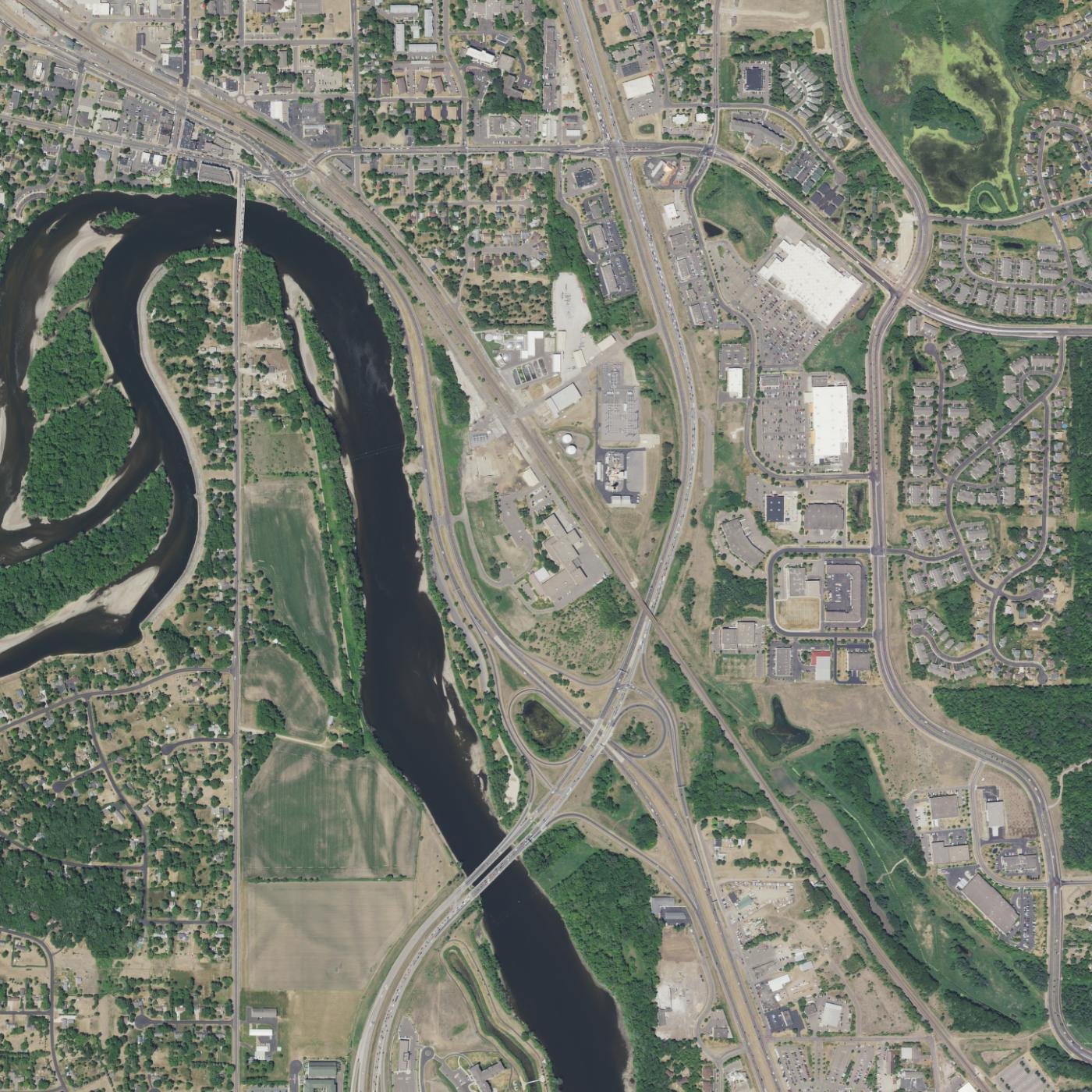 Elk River (aerial imagery)
Keywords: Elk River; aerial; NAIP