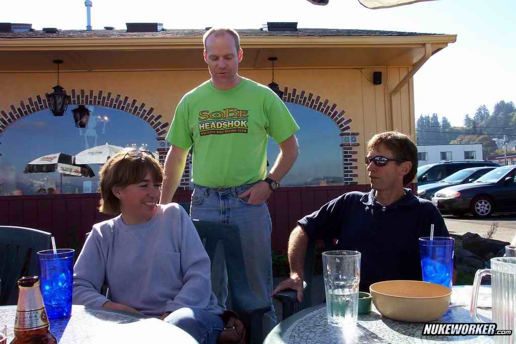 Farewell Lunch
Gina, Bob and Tom
Keywords: Trojan Nuclear Power Plant (decommissioned)