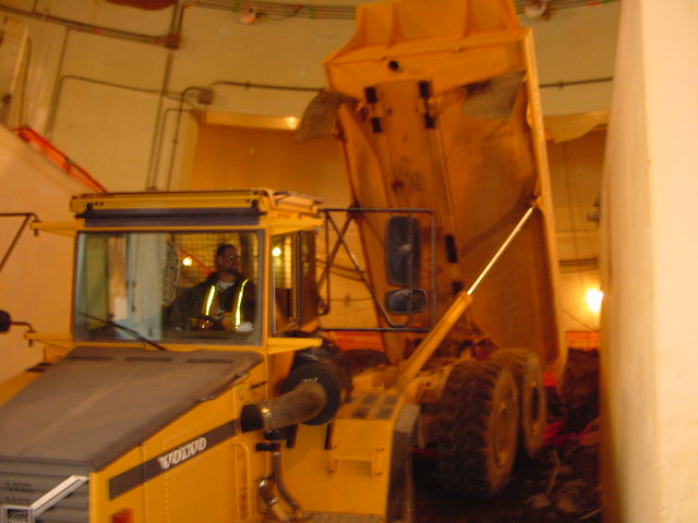 dumping
this is where the truck had to get to after it entered the cavity
Keywords: Maine Yankee Nuclear Power Plant (decommissioned)