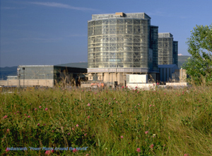 Hunterston-A
Hunterston-A
Location: Ayrshire
Operator: British Nuclear Fuels Ltd
Configuration: 2 X 160 MW GCR
Operation: 1964 (ret 1989-1990)
Reactor supplier: GEC
T/G supplier: Parsons
EPC: GEC, Mowlem
Quick Facts: At completion, Hunterston-A was the largest nuclear plant in the world.
