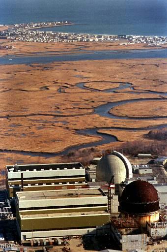 Seabrook Nuclear Power Plant in Seabrook, N.H
The Seabrook Nuclear Power plant in Seabrook, N.H., is shown in a December 1988 photo. Dead seals have been found in the plant's cooling tunnels, located three miles from the plant in the Atlantic Ocean. A new plan to put vertical bars on the intake tunnel has environmentalists pleased but they oppose a requested exemption from the Marine Mammal Protecdtion Act.
Keywords: Seabrook nuclear power plant in Seabrook, N.H