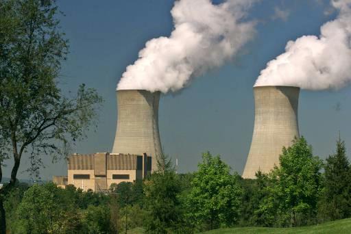 Limerick Nuclear Generating Station
Steam rises from the cooling towers of PECO's nuclear power plant near Limerick, Pa., Thursday, Sept. 23, 1999. Unicom Corp., parent of Commonwealth Edison Co., says it is merging with PECO Energy Co. of Pennsylvania to create what the companies say will be the nation's largest electric utility.
Keywords: Limerick Nuclear Generating Station