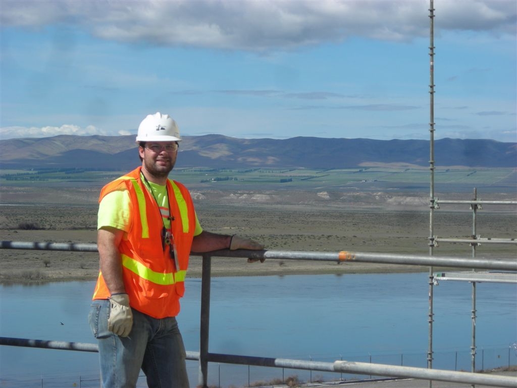 Paul Dickson
109N roof, taken during the demo of the 100N reactor, Hanford, Wa.
