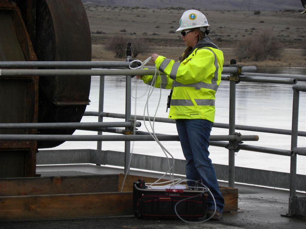 IH Tech
Covering divers in the Columbia River, 100N
