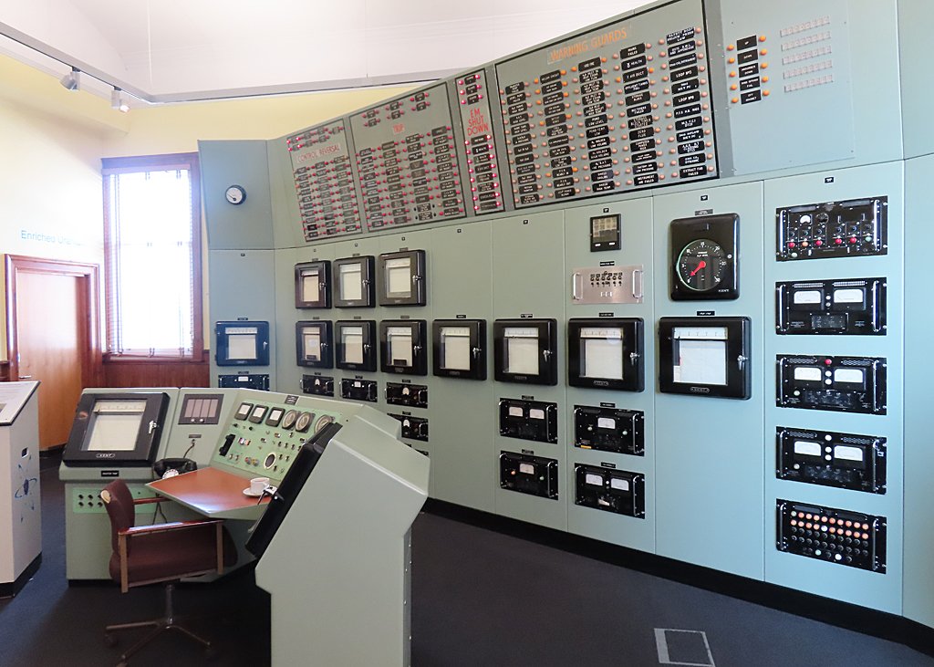 Dounreay Control Room - geograph.org.uk - 7577458
Keywords: Dounreay
