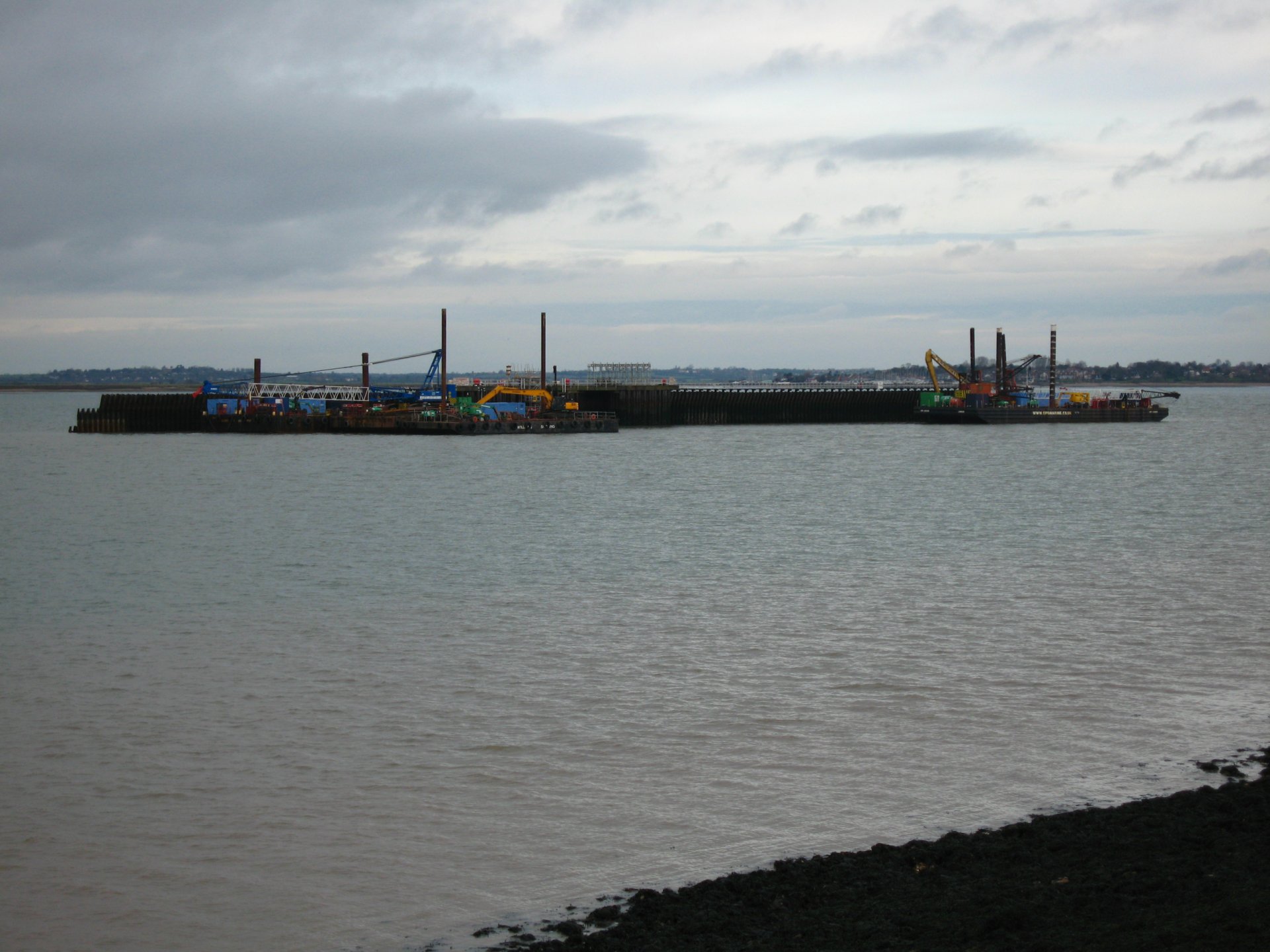 Bradwell Powerstation Outflow Baffle - panoramio
Keywords: Bradwell