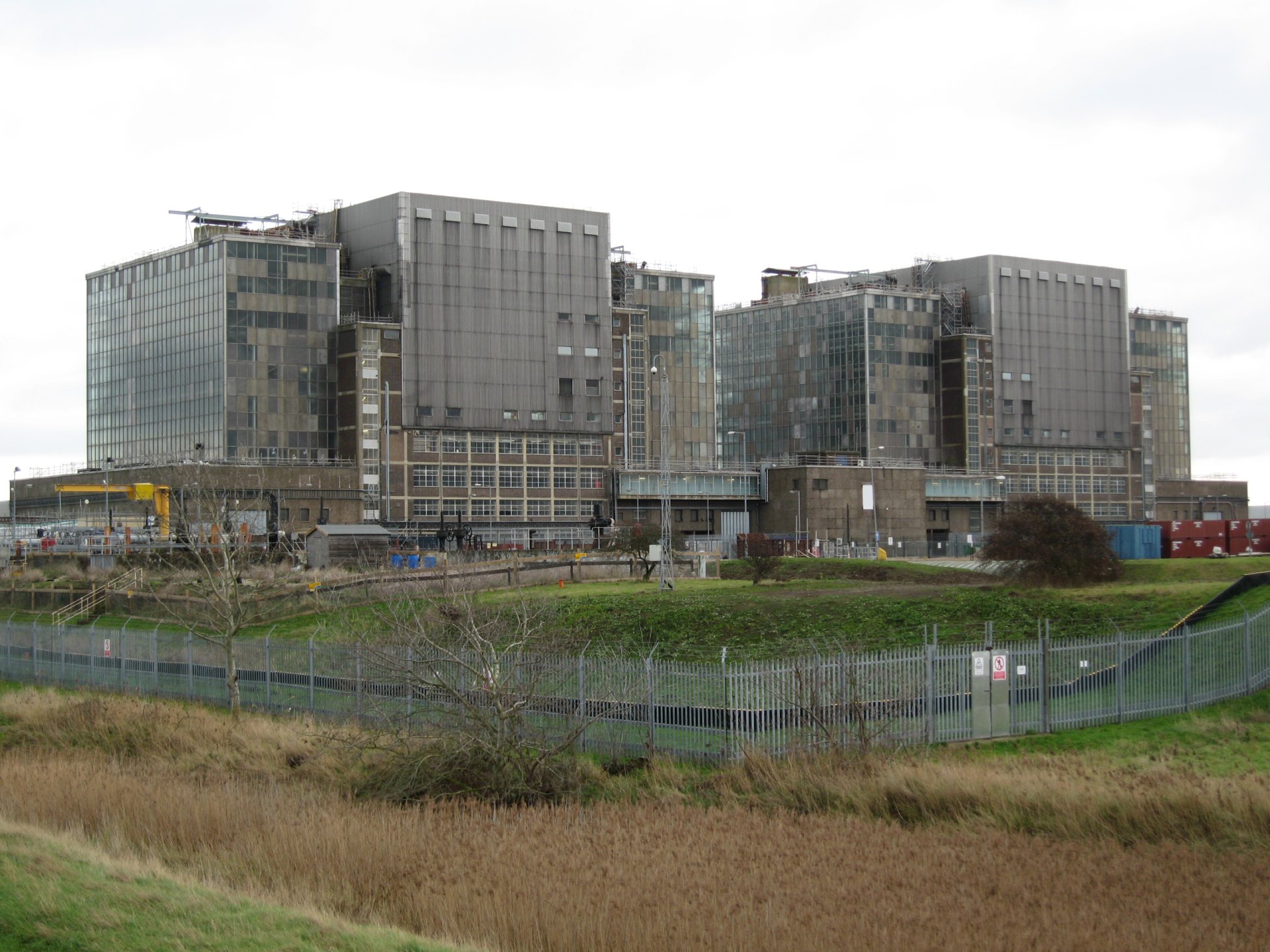 Bradwell Powerstation - panoramio
Keywords: Bradwell