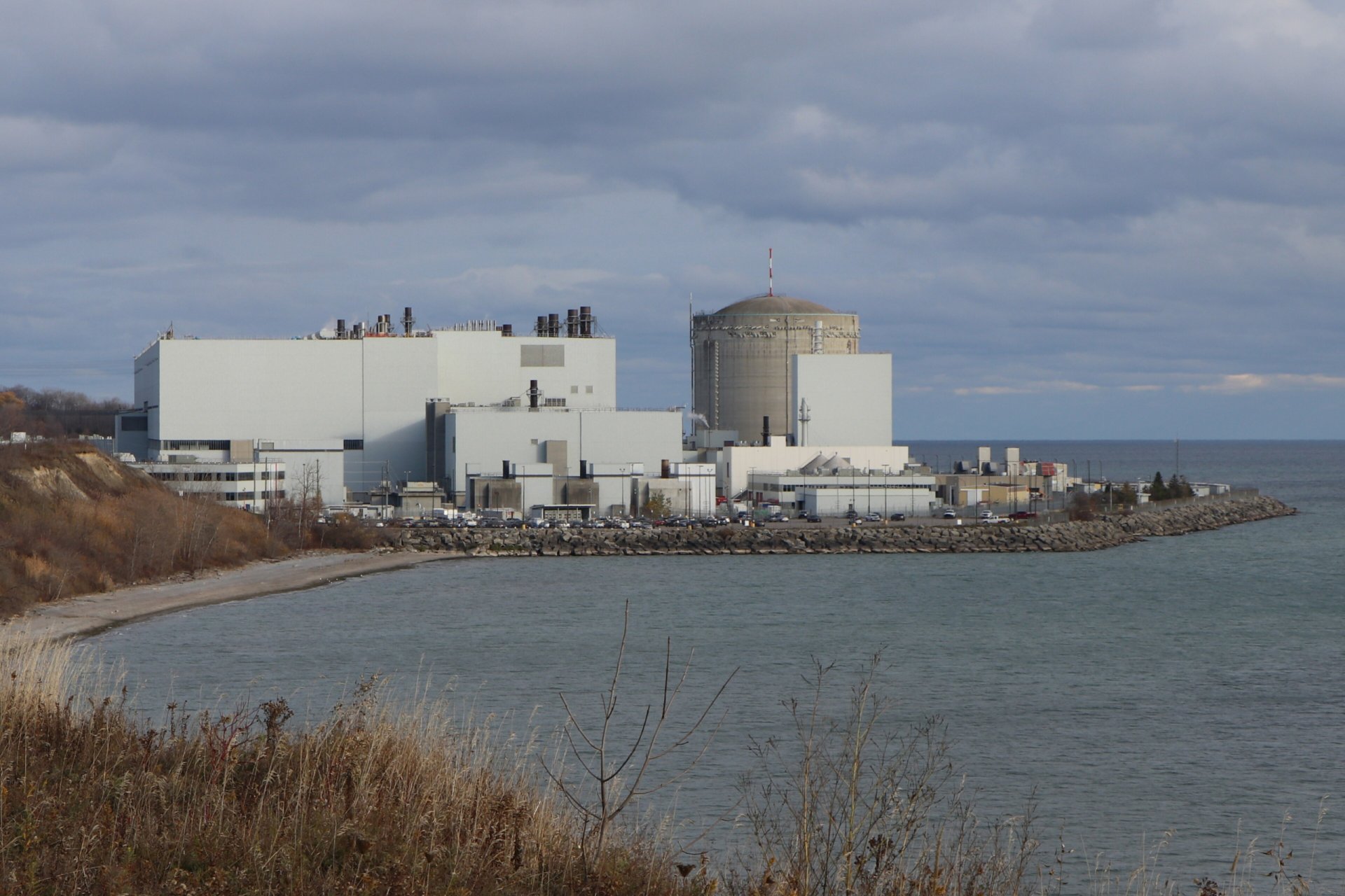 Click to view full size image
==============
Darlington Nuclear Generating Station IMG 7476 (cropped)
Keywords: Darlington Darlington Nuclear Generating Station IMG 7476 (cropped)
Keywords: Darlington