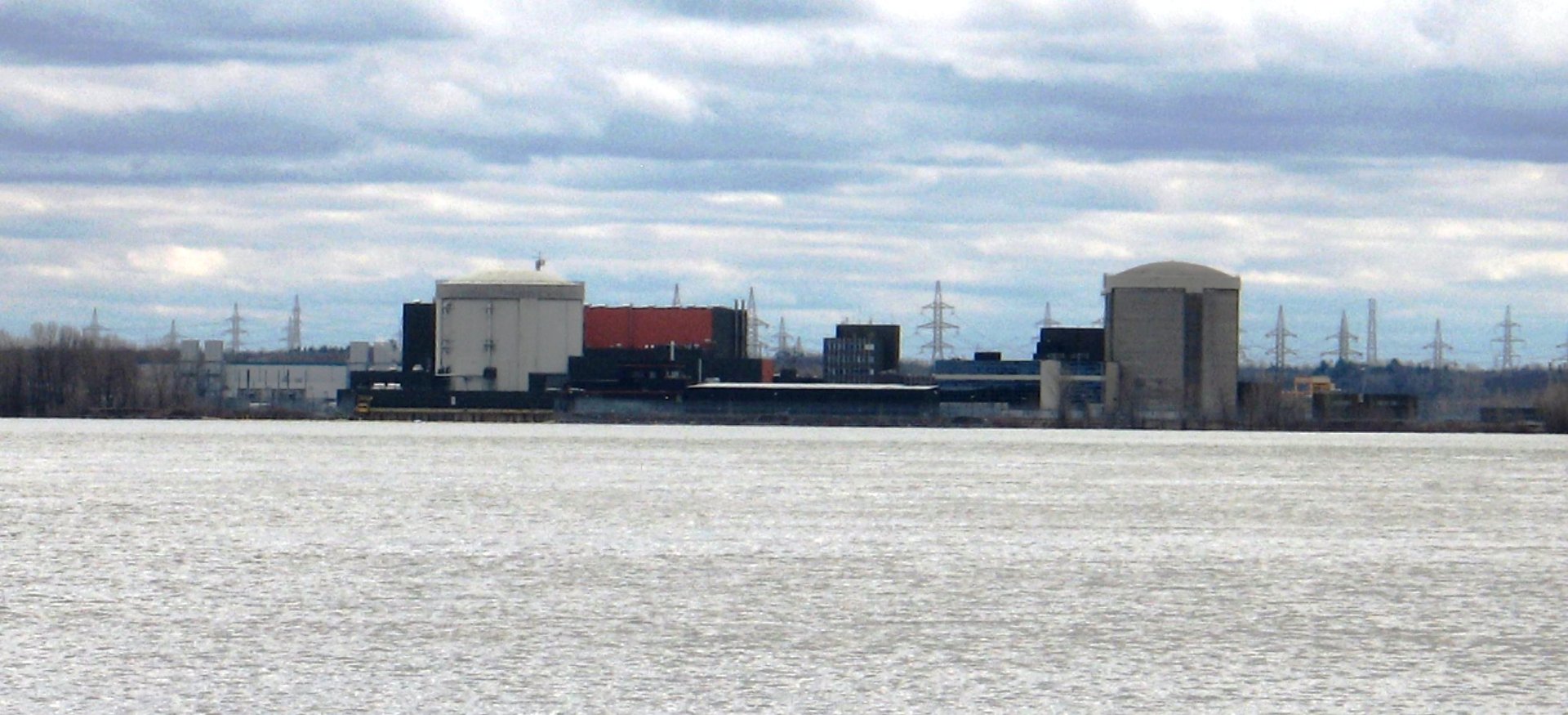Click to view full size image
==============
Centrale nucléaire Gentilly
Keywords: Gentilly Centrale nucléaire Gentilly
Keywords: Gentilly