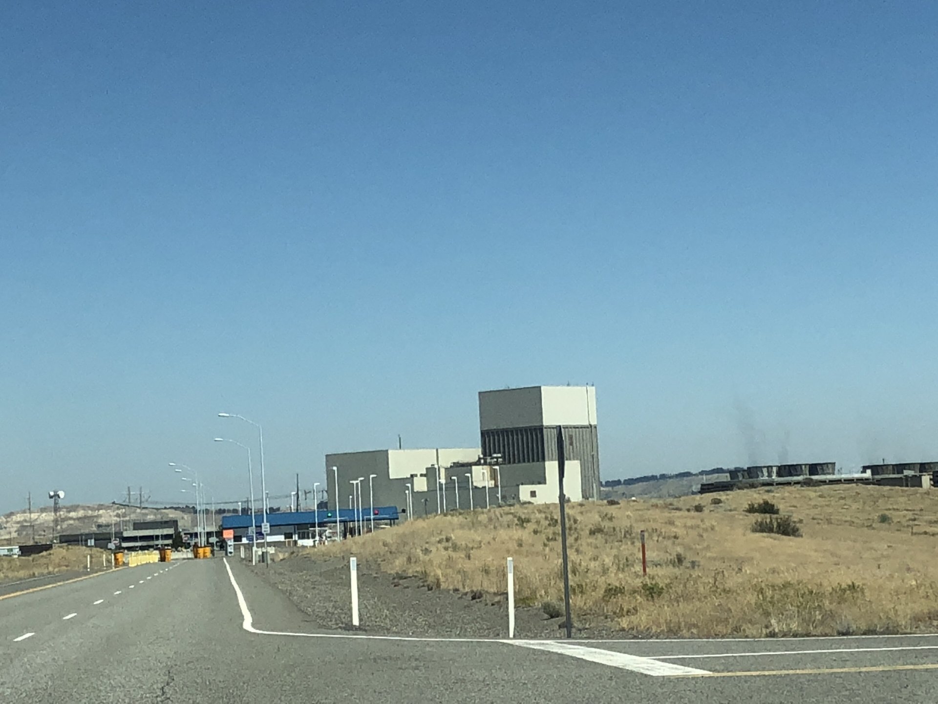 Click to view full size image
==============
Columbia Generating Station entrance
Keywords: Hanford Columbia Generating Station entrance
Keywords: Hanford