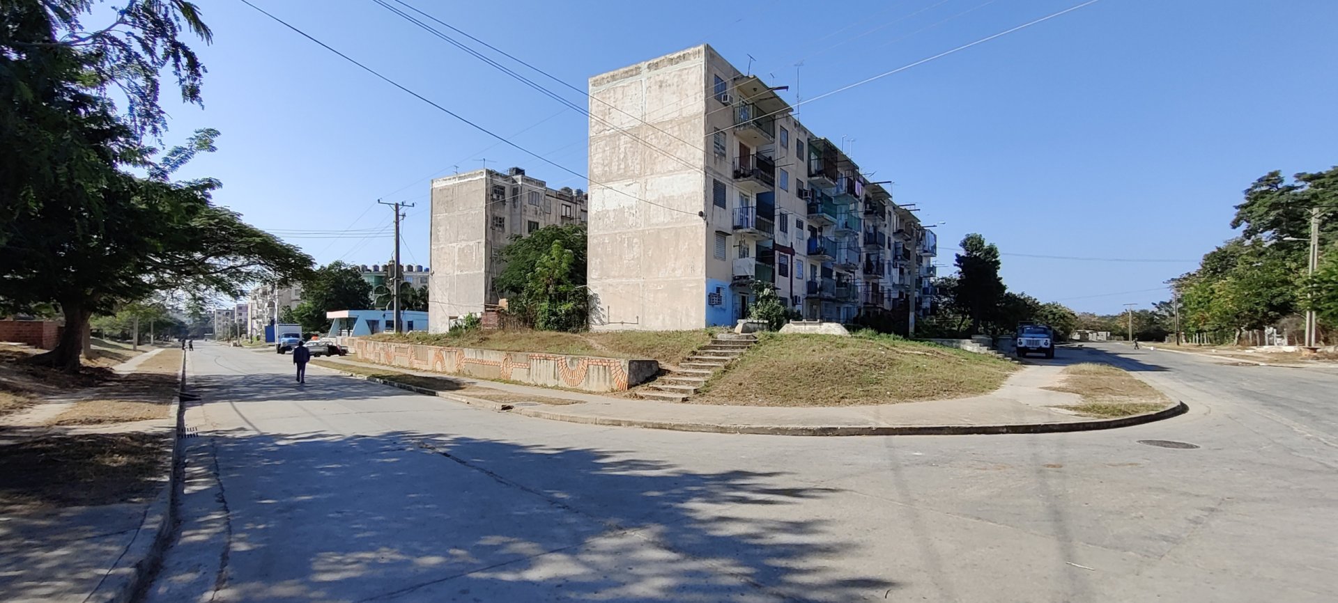Click to view full size image
==============
Ciudad Nuclear-036
Keywords: Juragua Ciudad Nuclear-036
Keywords: Juragua