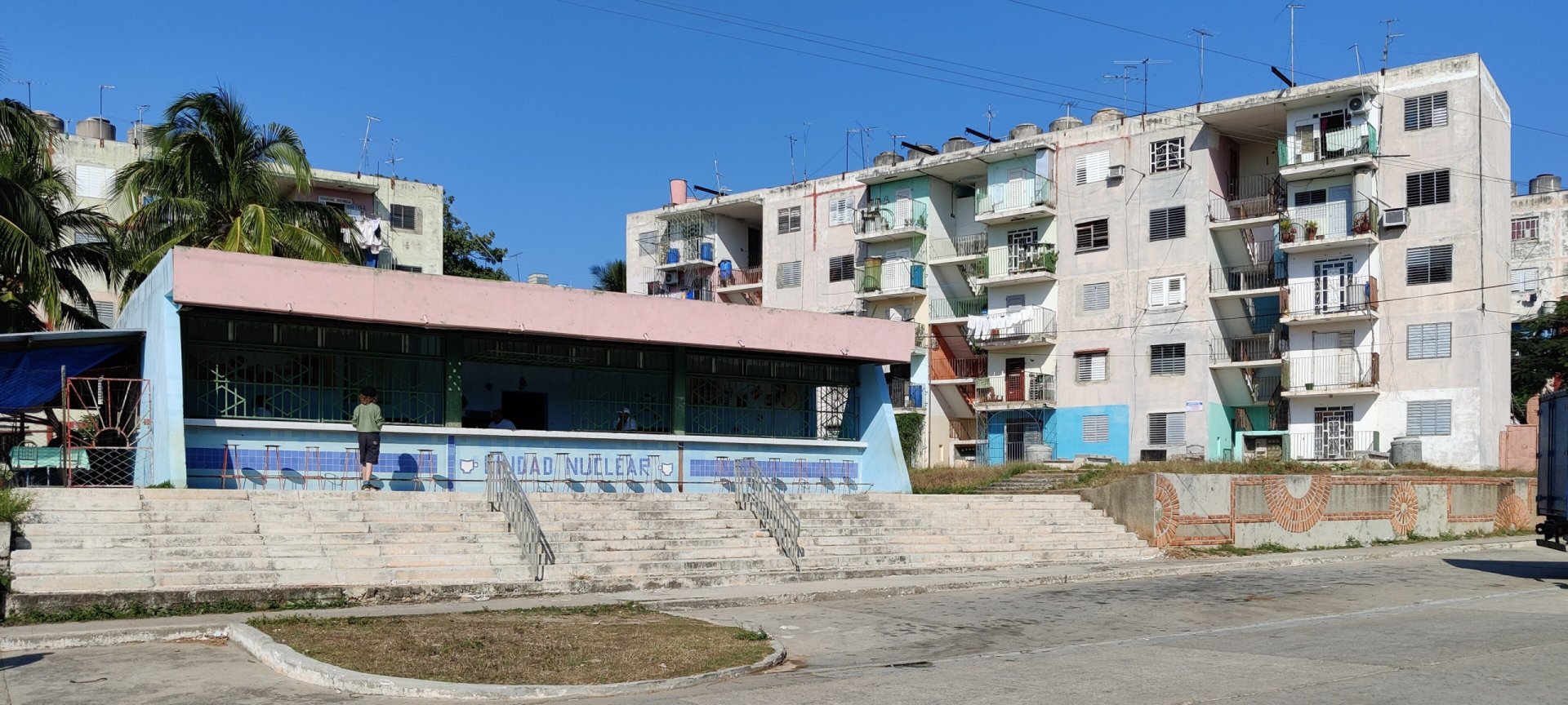 Click to view full size image
==============
Ciudad Nuclear-039
Keywords: Juragua Ciudad Nuclear-039
Keywords: Juragua