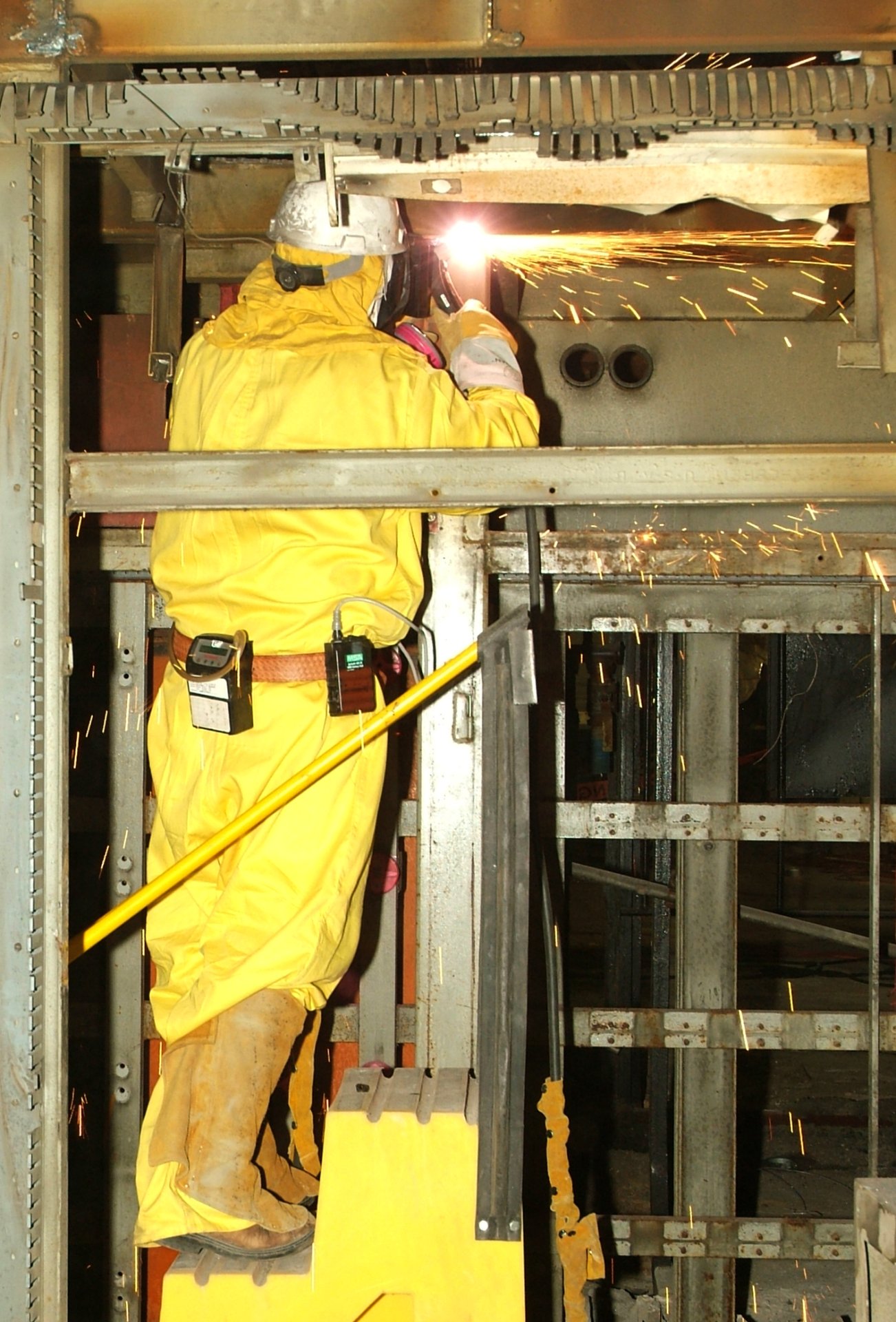 Click to view full size image
==============
Smelter Demolition - Paducah (7402717856)
Keywords: Paducah Smelter Demolition - Paducah (7402717856)
Keywords: Paducah