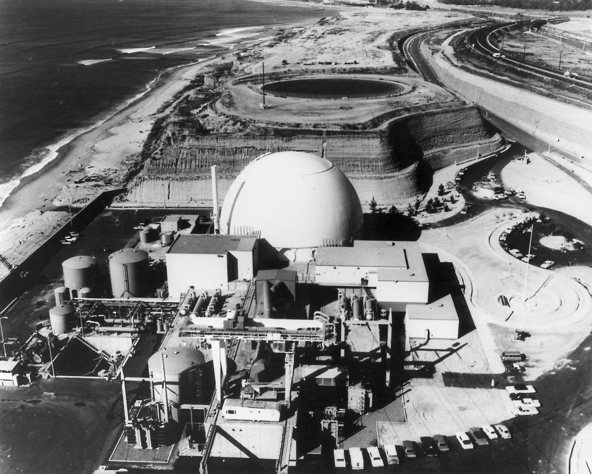 Click to view full size image
==============
San Onofre Nuclear Generating Station construction, 1968 (02)
Keywords: San Onofre San Onofre Nuclear Generating Station construction, 1968 (02)
Keywords: San Onofre