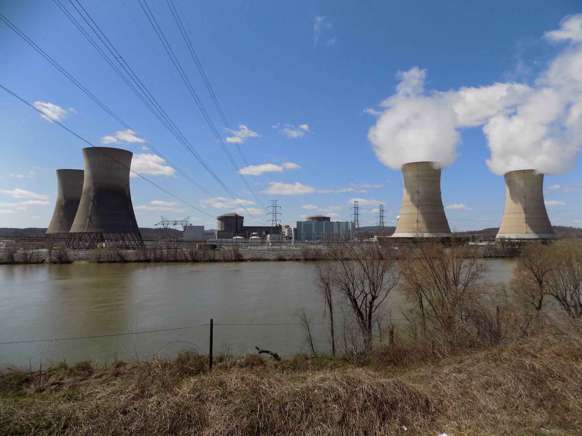 Click to view full size image
==============
Three Mile Island 042018
Keywords: Three Mile Island Three Mile Island 042018
Keywords: Three Mile Island