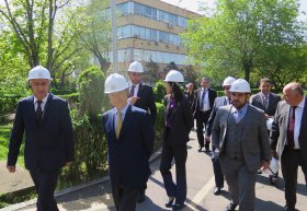 armenia_yukiya_amano_tours_armenian_nuclear_power_plant_01814303_40819708353.jpg