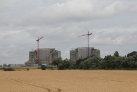 bradwell_bradwell_nuclear_power_station_uk_2013_a.jpg