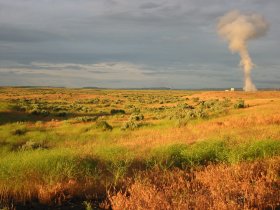 hanford_desert_sunset_with_nuclear_plant_151729676.jpg
