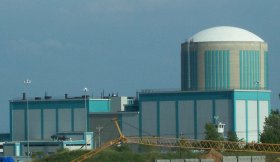 kewaunee_kewauneenucleargeneratingstationaugust2007.jpg