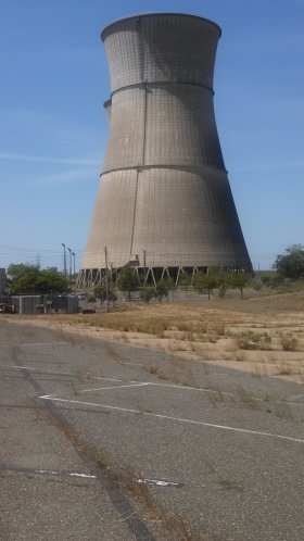 rancho_seco_rancho_seco_cooling_tower_2014.jpg