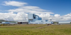 torness_torness_nuclear_power_station_april_2016.jpg