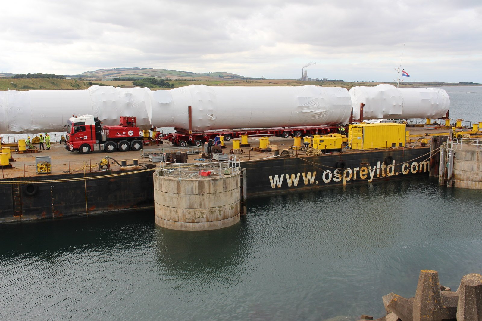 Barge at Torness Nuclear Power Station Landing Stage - geograph.org.uk - 6451434
Keywords: Torness