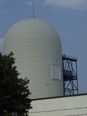 lingen_kernkraftwerk_lingen_2010_3.jpg